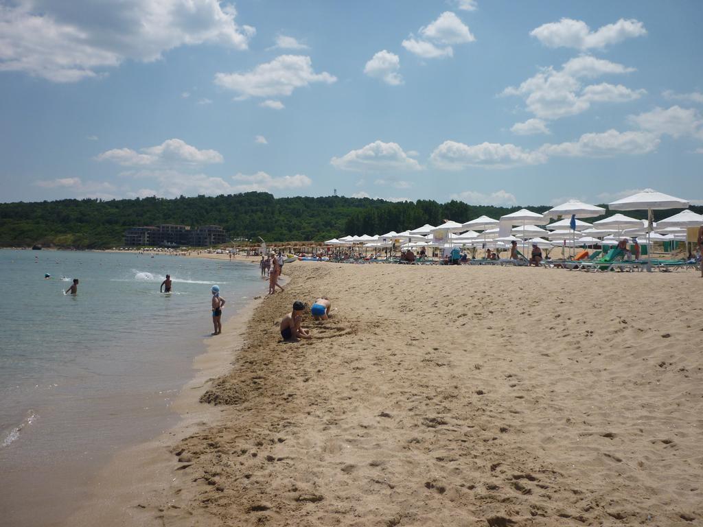 Ganozliev'S Apartments In Kavatsi Area Sozopol Room photo